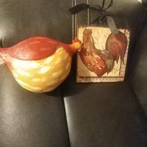 2 piece chicken decor
